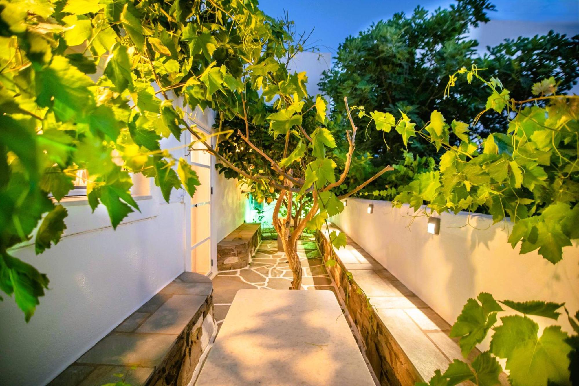 Kontaratos Studios & Apartments Parikia  Ngoại thất bức ảnh