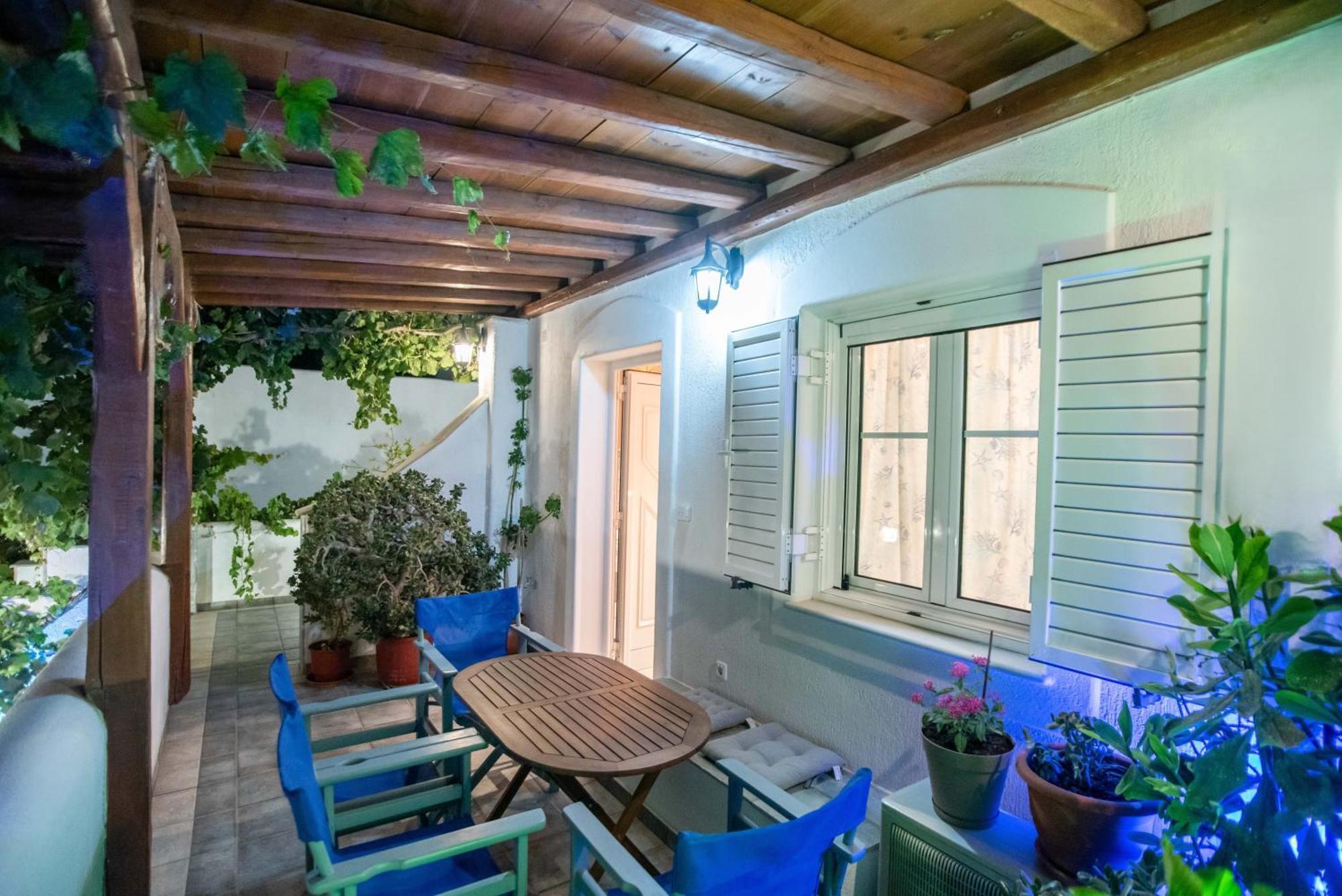 Kontaratos Studios & Apartments Parikia  Ngoại thất bức ảnh