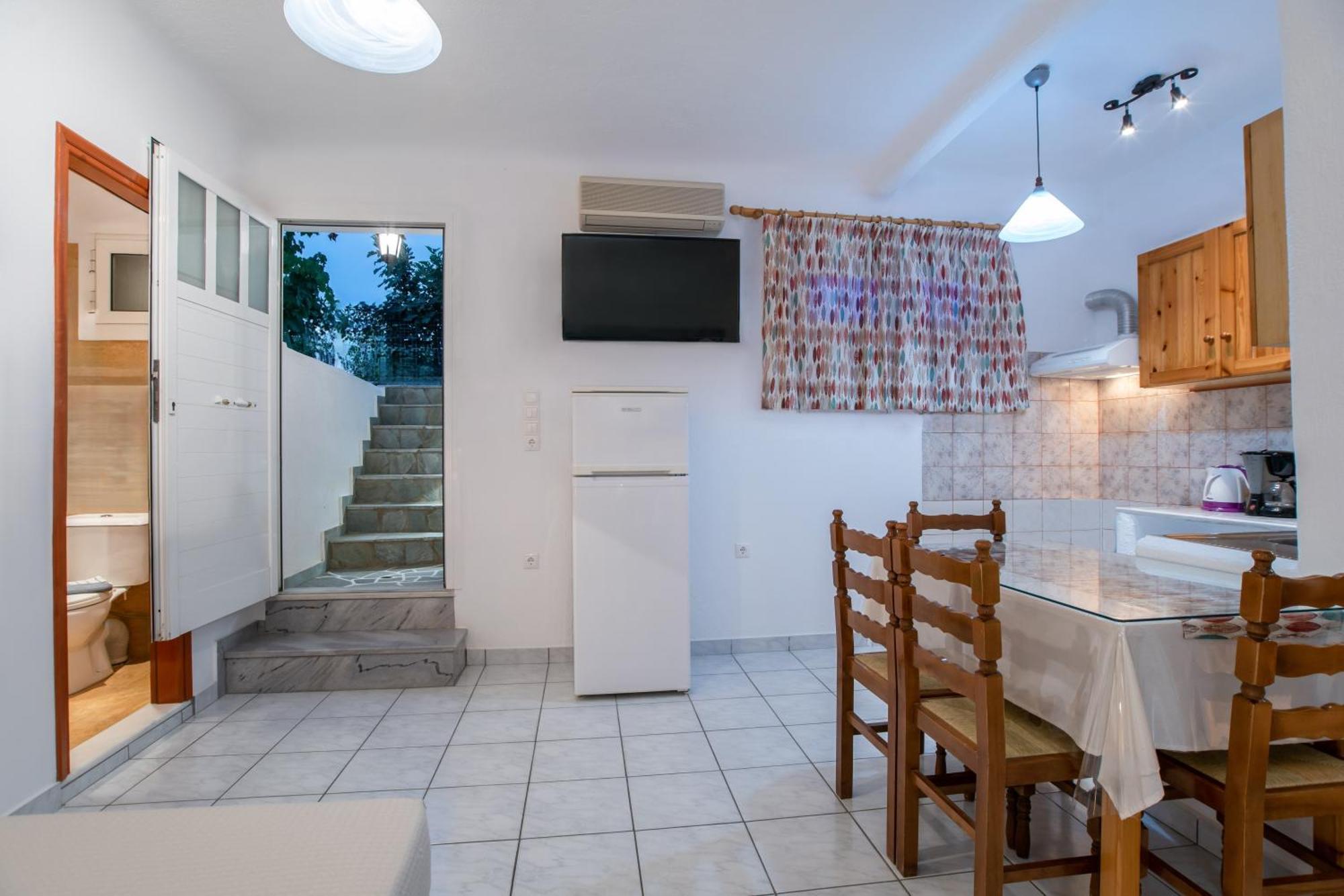 Kontaratos Studios & Apartments Parikia  Ngoại thất bức ảnh