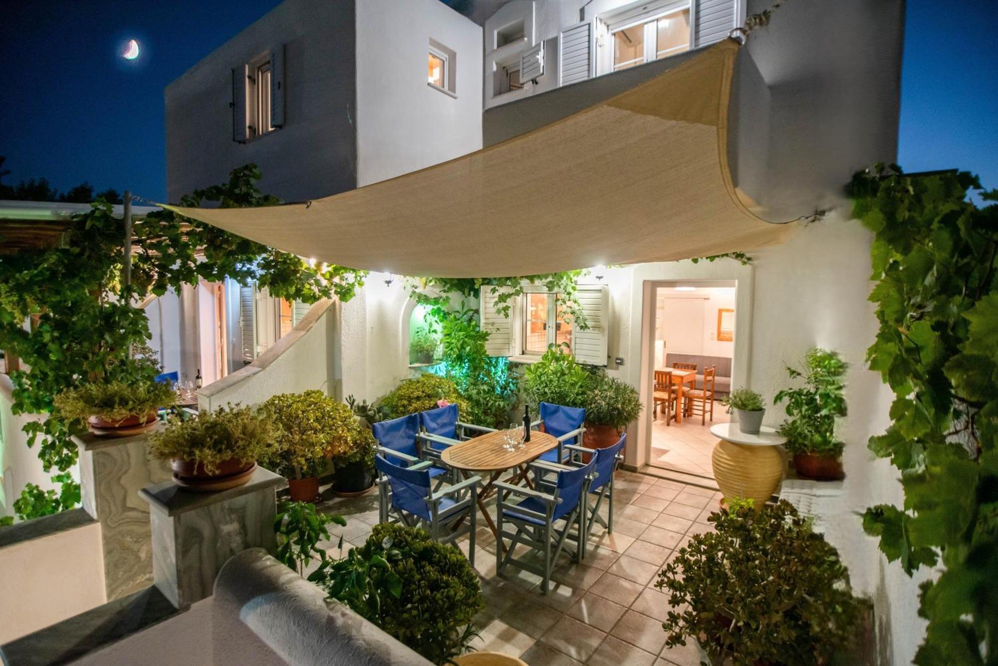 Kontaratos Studios & Apartments Parikia  Ngoại thất bức ảnh