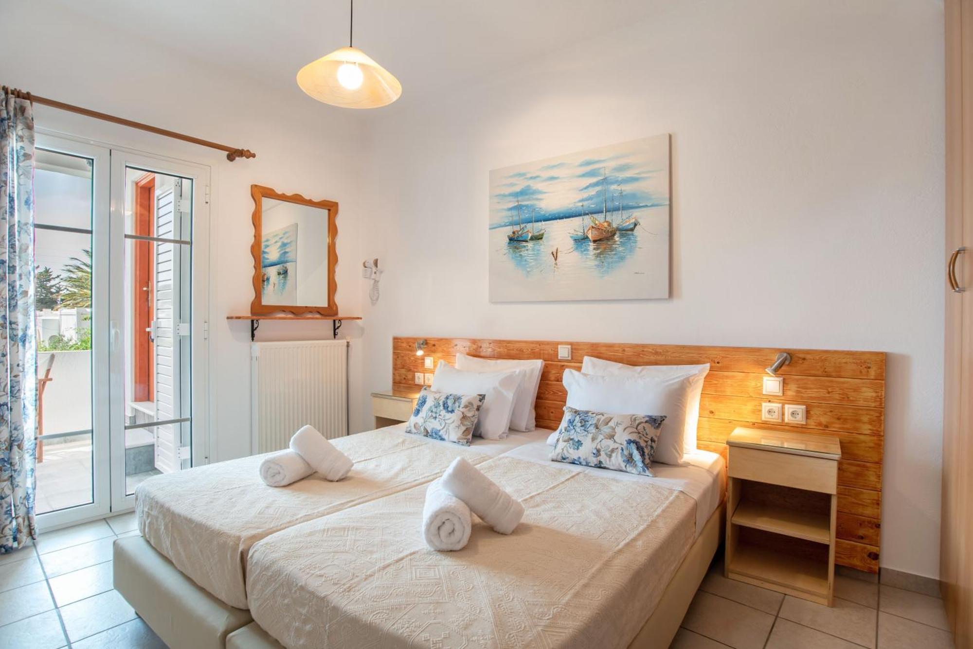 Kontaratos Studios & Apartments Parikia  Ngoại thất bức ảnh